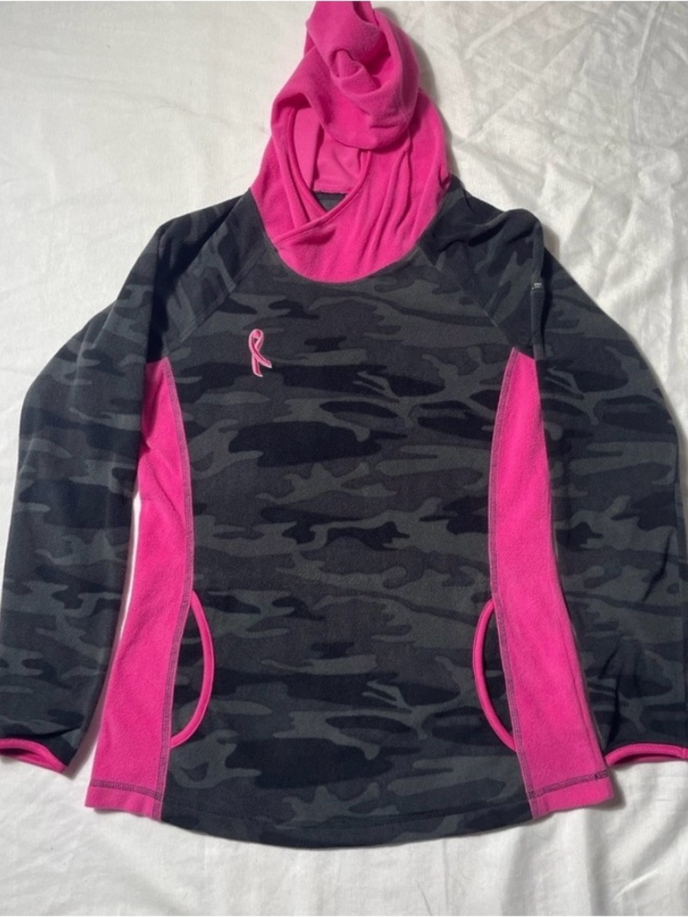 Columbia Sweater Hoodie Pull Over Jacket Ladies Breast Cancer Camo women size M